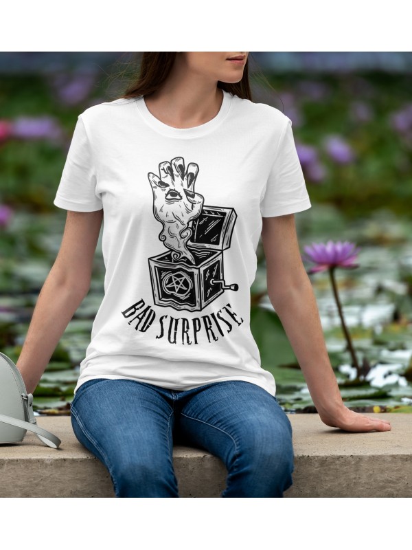 Дамска тениска Madcolors Apparel - Bad Surprise BAD00002 Дамска тениска Madcolors Apparel - Bad Surprise